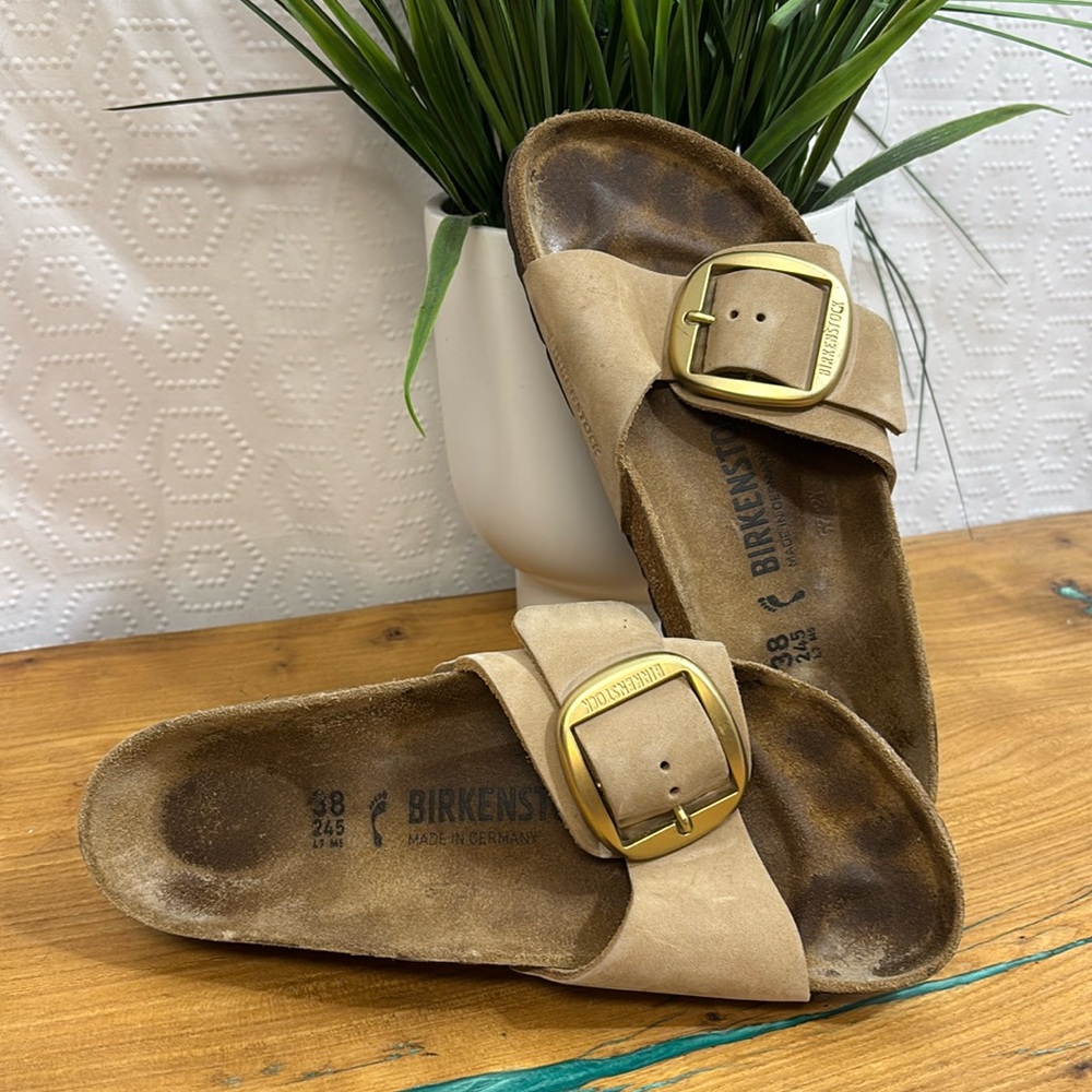 Birkenstock Madrid Big Buckle tan gold Leather Sandal 38